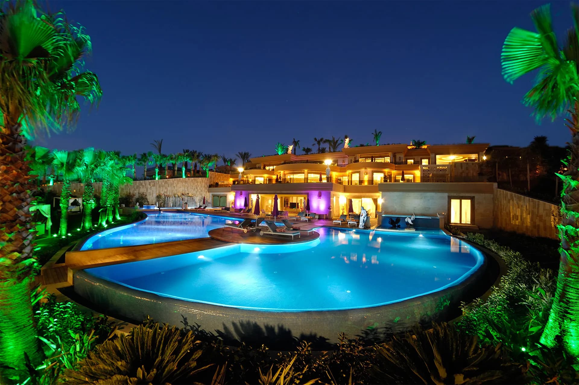 The Plaza Bodrum gece görünümü